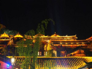 16_nocni zivot v Lijangu.jpg  